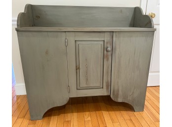 CONTEMPORARY COUNTRY PAINTED DRY SINK