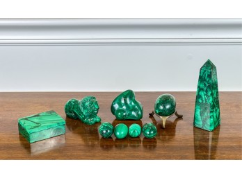 GROUPING MALACHITE DECORATIVE ITEMS