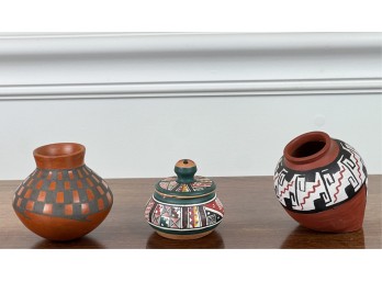 (3) NATIVE AMERICAN POTTERY VESSELS