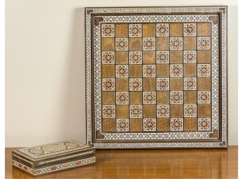 INLAID SYRIAN CHESS BOARD w GAME BOX
