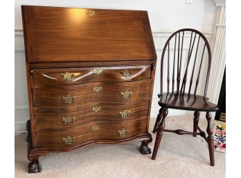 20th CENTURY FALL FRONT CHIPPENDALE STYLE DESK