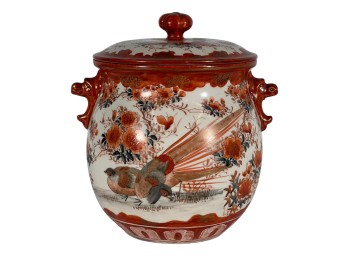 JAPANESE KUTANI PORCELAIN URN SIGNED WATANO