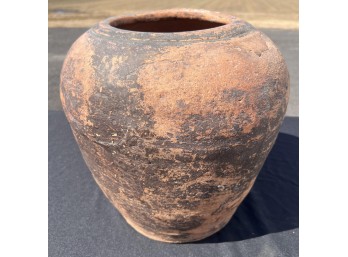 ANTIQUE TERRACOTTA VESSEL