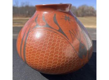 SIGNED JOSE GONZALEZ MATA ORTIZA POTTERY VESSEL
