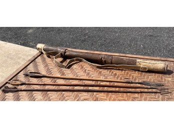 ANTIQUE TRIBAL QUIVER w/ (3) ARROWS