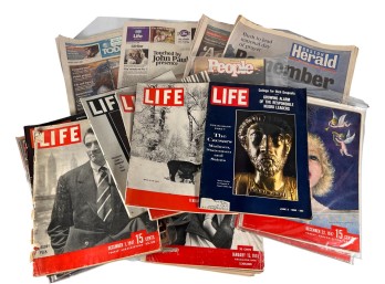 COLLECTION OF (20th/21st c) EPHEMERA