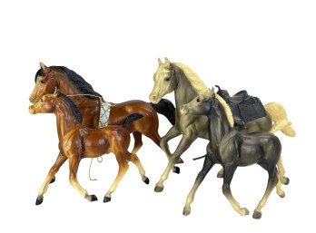 (4) VINTAGE BREYER MOLDING CO HORSES