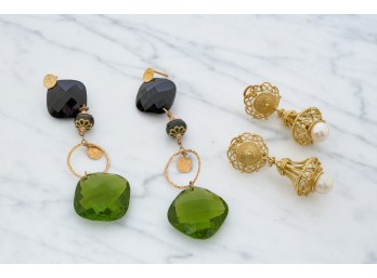 (2) PAIR of 18k GOLD EARRINGS