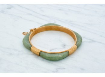 CHINESE 14k GOLD and JADEITE HINGED BANGLE