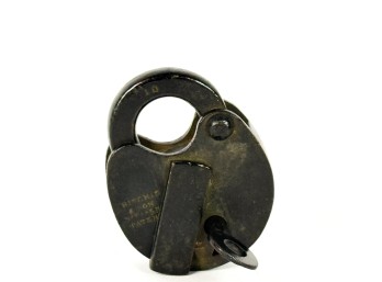 (19thc) RICHIE & SONS RAILROAD PADLOCK w KEY