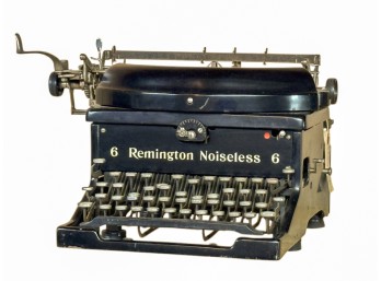 REMINGTON 'NOISELESS' MODEL NO 6 TYPEWRITER