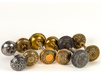 GROUP (6) CAST VICTORIAN DOOR KNOB & SPINDLE SETS