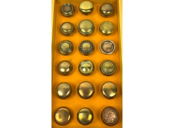 (18) MOSTLY BRASS (19th/early20thc) DOOR KNOBS