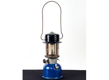 RARE VINTAGE COLEMAN SUNSHINE LANTERN 243A