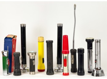 GENEROUS LOT of VINTAGE FLASHLIGHTS