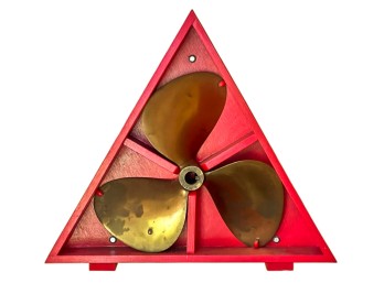 (3) BLADE BRONZE BOAT PROPELLOR in CUSTOM CASE