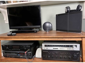 GROUPING OF QUALITY STEREO EQUIPMENT