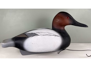 MICHAEL & SUSAN VEASEY CARVED & PAINTED DUCK DECOY