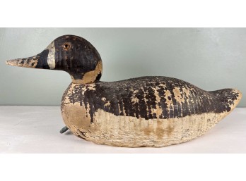 VINTAGE CARVED AND PAINTED DUCK DECOY