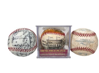 (3) VINTAGE COLLECTIBLE BASEBALLS