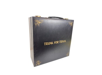 VINTAGE TRIVIAL PURSUIT 'TRUNK FOR TRIVIA'