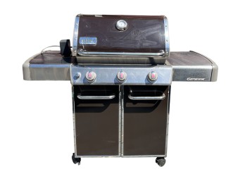 WEBER GENESIS GAS GRILL