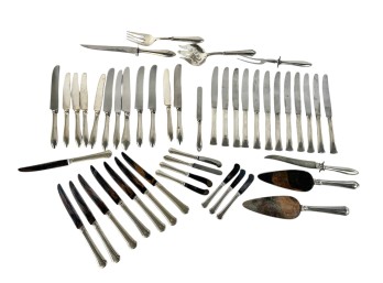 GROUPING of WIEGHTED STERLING SILVER FLATWARE