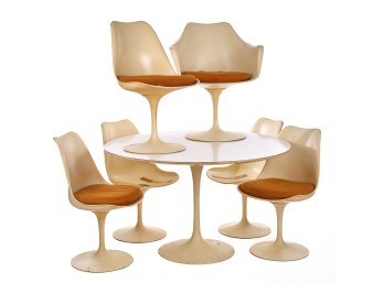 EERO SAARINEN for KNOLL MID CENTURY TABLE & CHAIRS