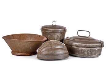 (3) ANTIQUE TIN FOOD MOLDS & (1) SIEVE