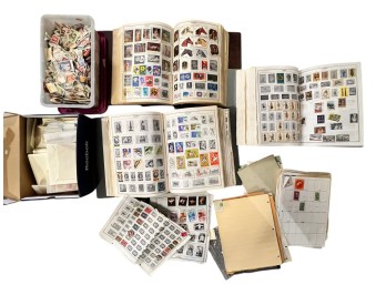 LARGE COLLECTION of INTERNATIONAL STAMPS