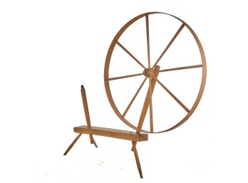 LARGE ANTIQUE PINE SPINNING WHEEL With PROVENANCE