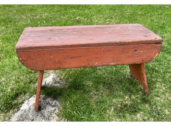 SPLAYED LEG BENCH in BRICK RED PAINT