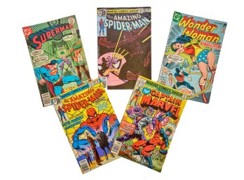 (3) MARVEL and (2) DC COMIC BOOKS