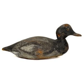 ANTIQUE CARVED and PAINTED WORKING DECOY