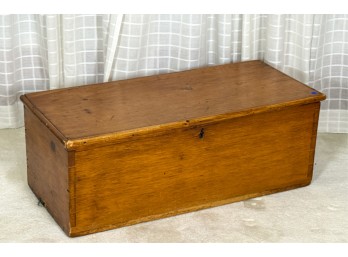 (6) BOARD DOVETAILED PINE BLANKET CHEST