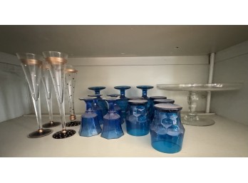 AQUA BLUE GLASSWARE & CLEAR GLASS CAKE STAND