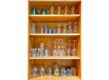 (6) SHELVES Of GLASS And STEMWARES