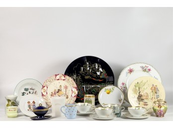 MISCELLANEOUS GROUP of NICE GLASS & PORCELAIN