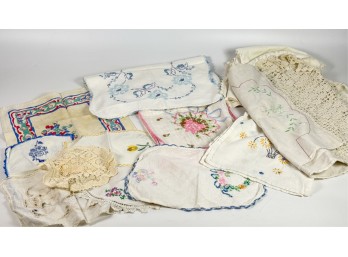 VINTAGE EMBROIDERED LINENS LOT
