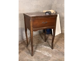 VINTAGE SEWING TABLE with SINGER SEWING MACHINE
