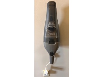 BLACK AND DECKER DUSTBUSTER