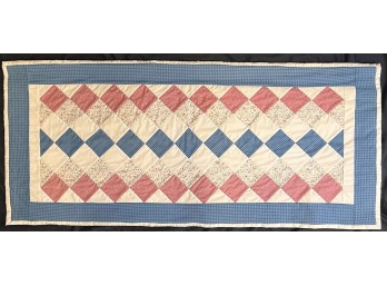 VINTAGE DECORATIVE HANGING QUILT