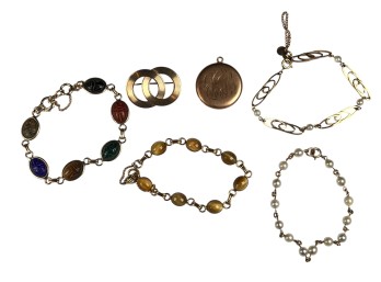 GROUPING OF GOLD FILLED JEWELRY