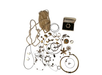 COLLECTION OF QUALITY COSTUME JEWELRY