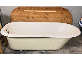 CAST IRON CLAW FOOT TUB