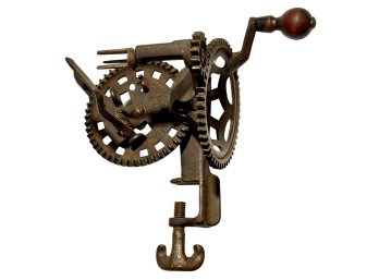C.E. HUDSON CAST IRON APPLE PEELER