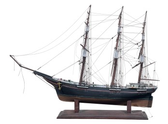 D&E HEDDINGER SHIP MODEL