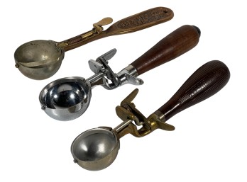 (3) EARLY (20th c) SPRING ACTION ICE CREAM SCOOPS