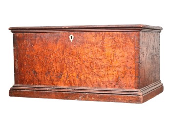 EARLY (19th c) BIRDSEYE MAPLE LOCK BOX