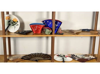 COLLECTION OF DECORATIVE ASIAN ITEMS